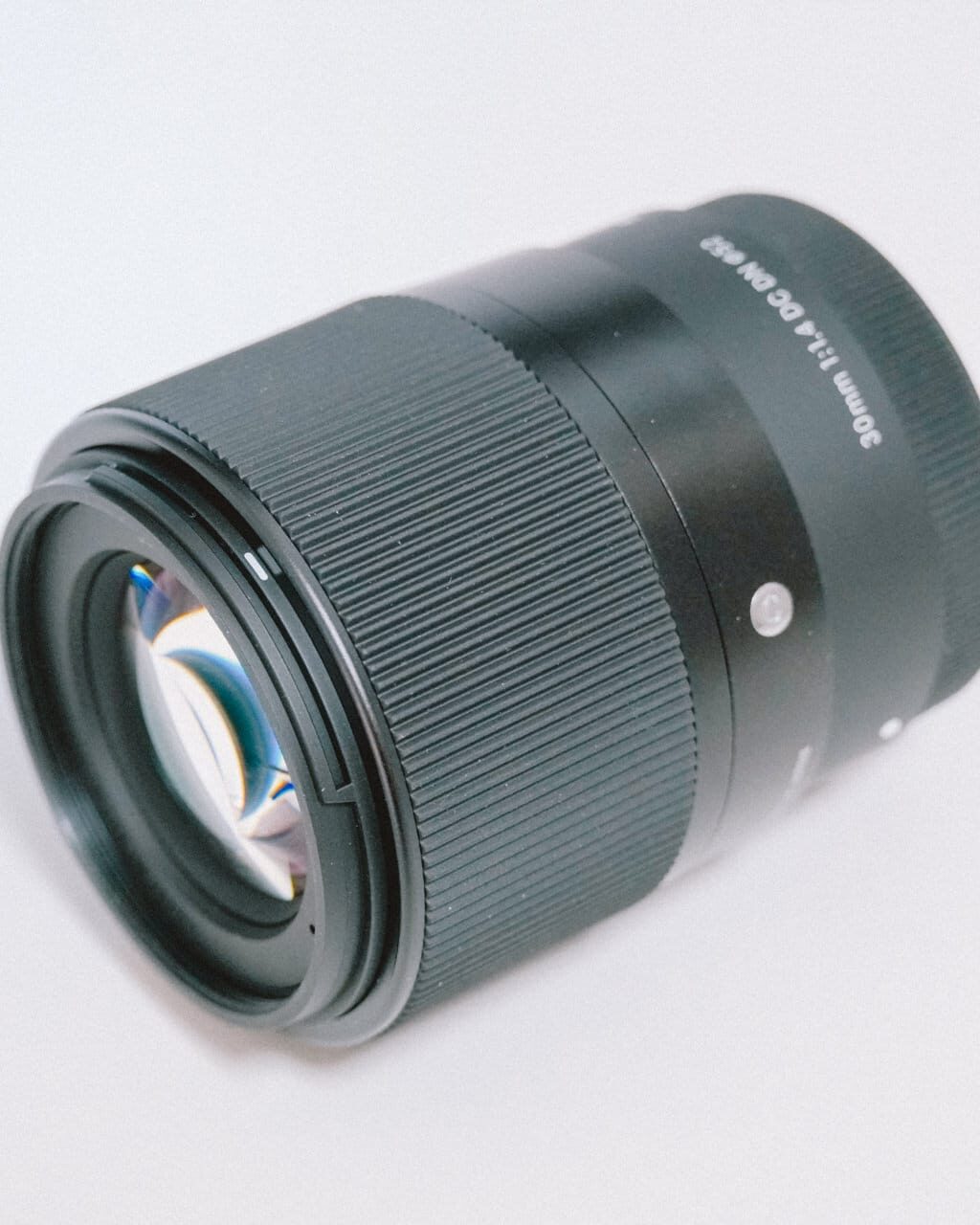シグマ SIGMA 30mm F1.4 DC DN レビュー／小型・軽量でミラーレス一眼と相性バグツン