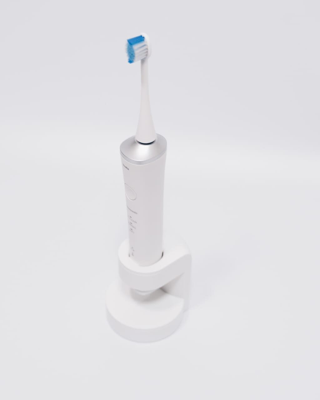 Panasonicドルツ EW-CDP34 レビュー／パワフルな音波電動歯ブラシ。W音波振動でより歯垢を除去