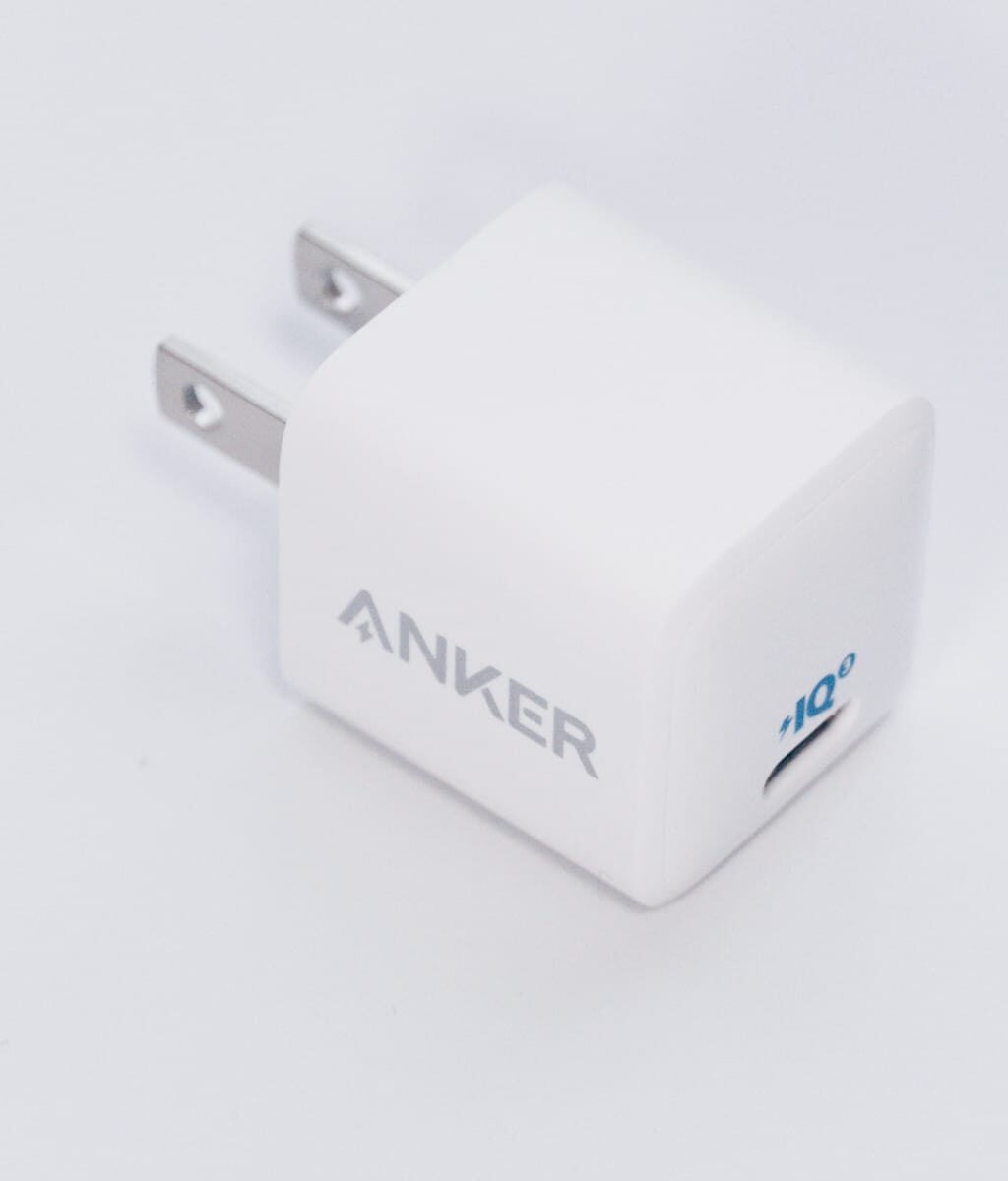 Anker PowerPort III Nano 20W レビュー／500円玉サイズで20Wの出力ができるUSB充電器