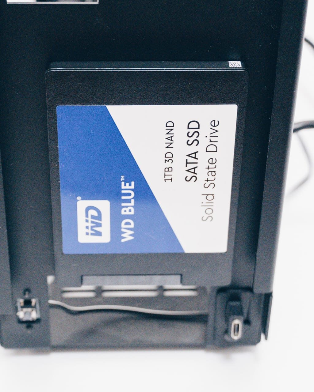 WD Blue 3D NAND SATA WDS100T2B0A レビュー／容量、速度、価格のバランスが取れた定番SATA接続SSD