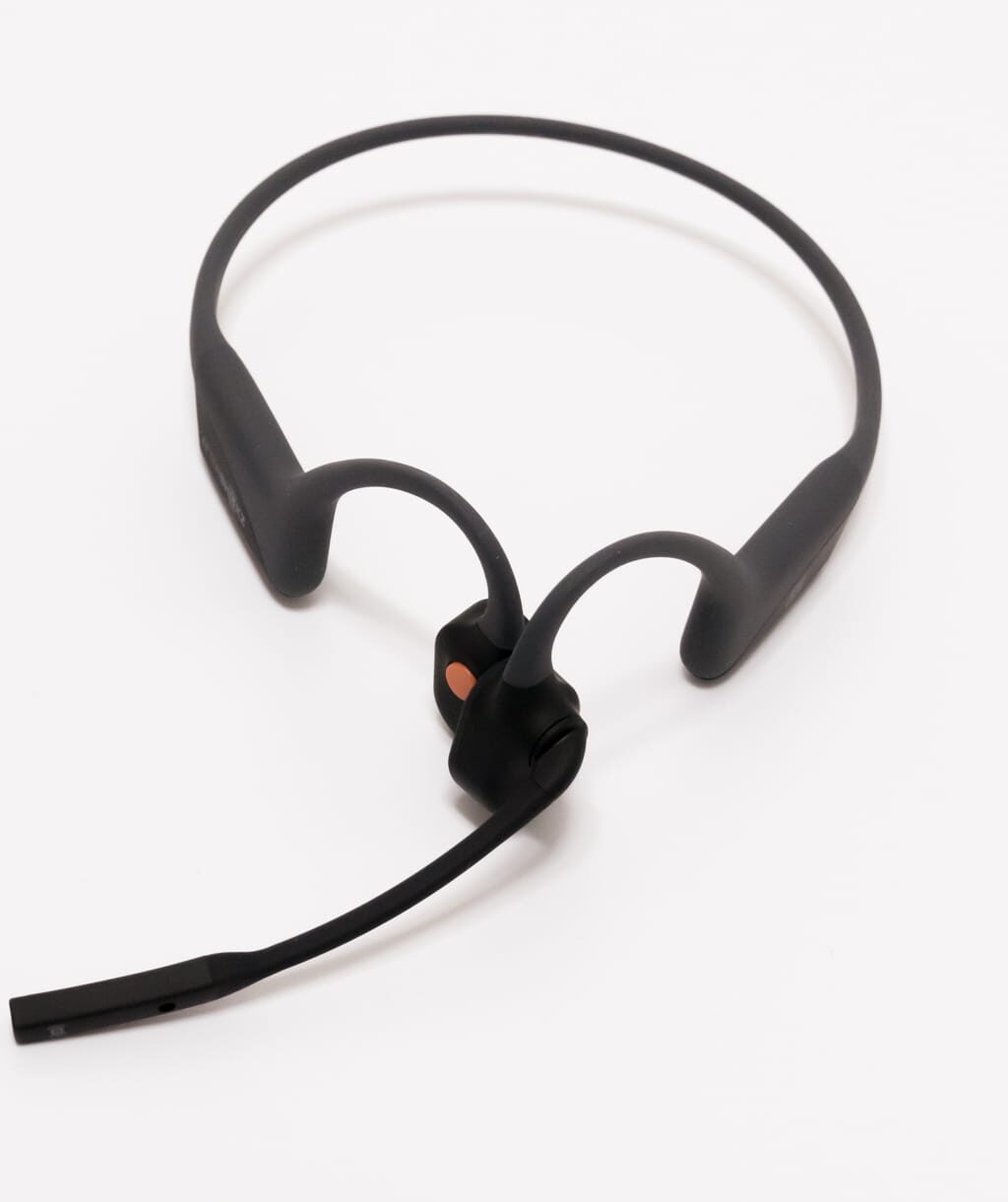 SHOKZ OpenComm レビュー／高性能ブームマイク搭載でテレワークに最適な骨伝導ヘッドセット