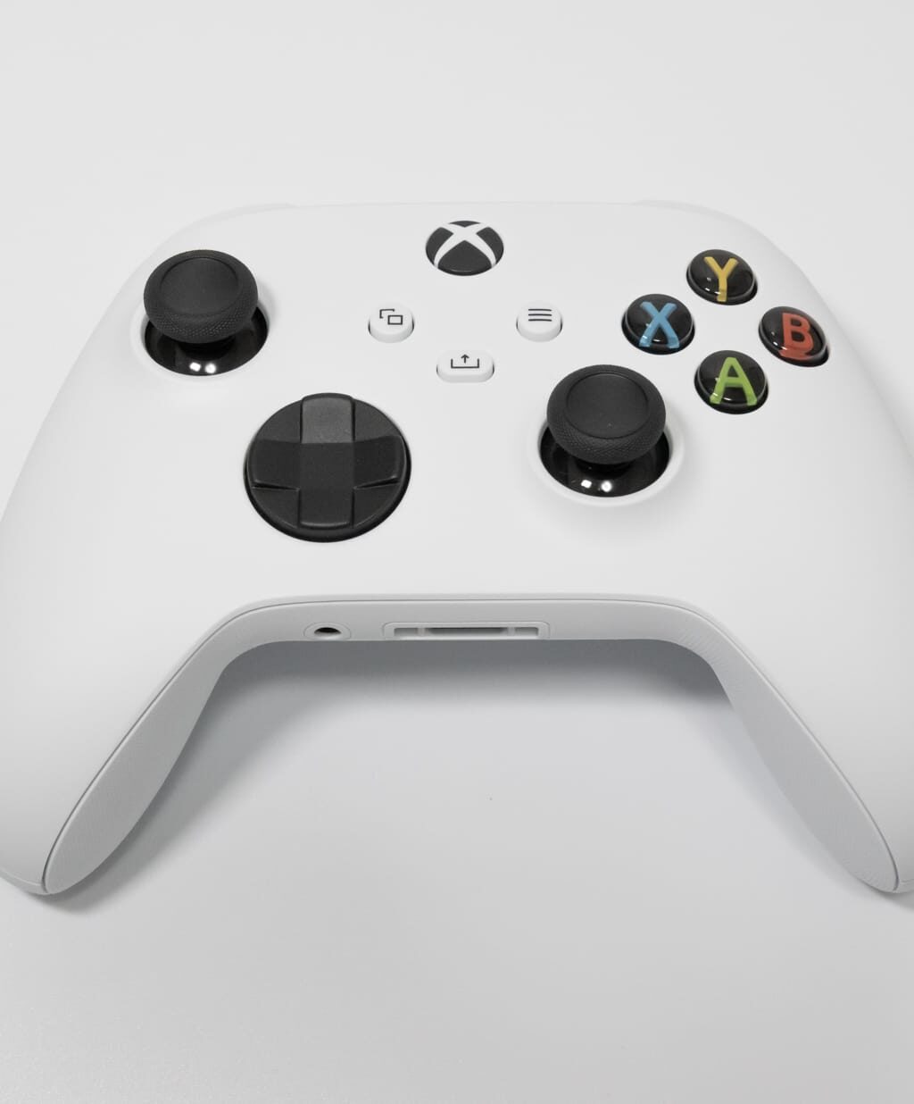 Xbox ワイヤレスコントローラー レビュー／PC用ゲームパッドの定番。迷ったらこれを買っておけば間違いない