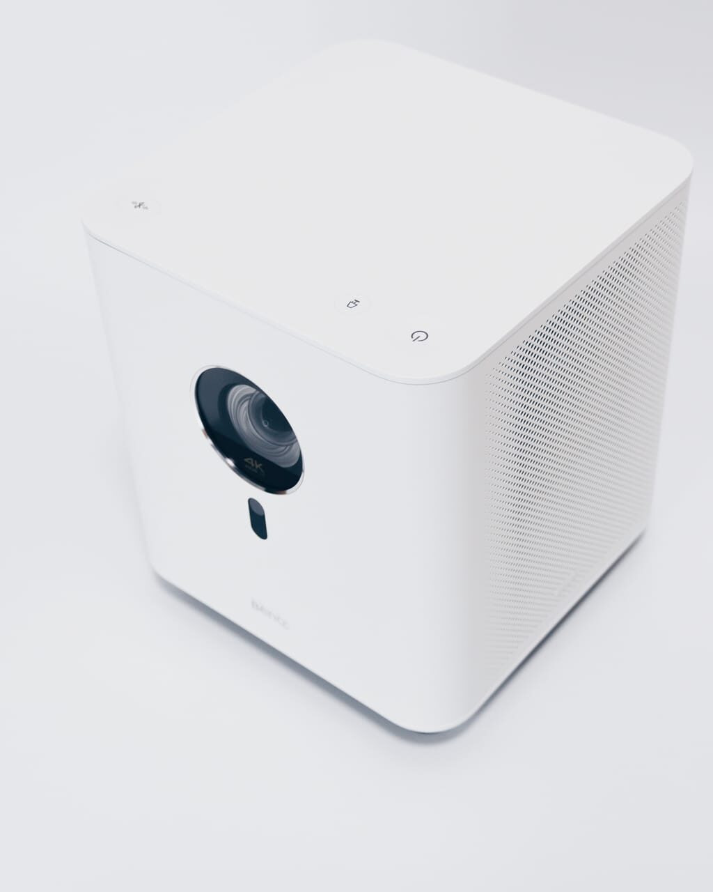 BenQ GK100 レビュー／小型でおしゃれな4K短焦点プロジェクター