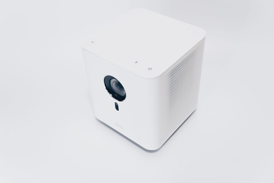BenQ GK100 レビュー／小型でおしゃれな4K短焦点プロジェクター