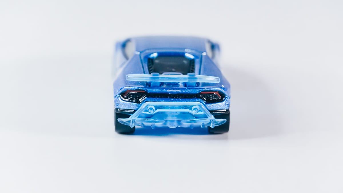 ランボルギーニ ウラカン ペルフォルマンテの背面