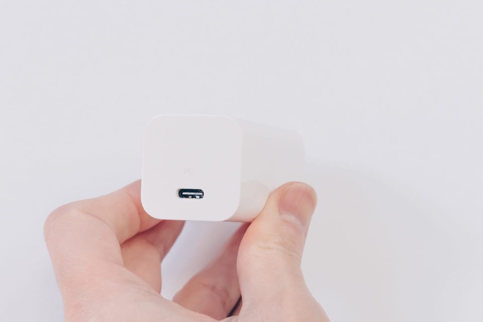 Innergie C6(Fold) レビュー／スティック型で他のプラグを塞がない、持ち運びに便利なUSB充電器