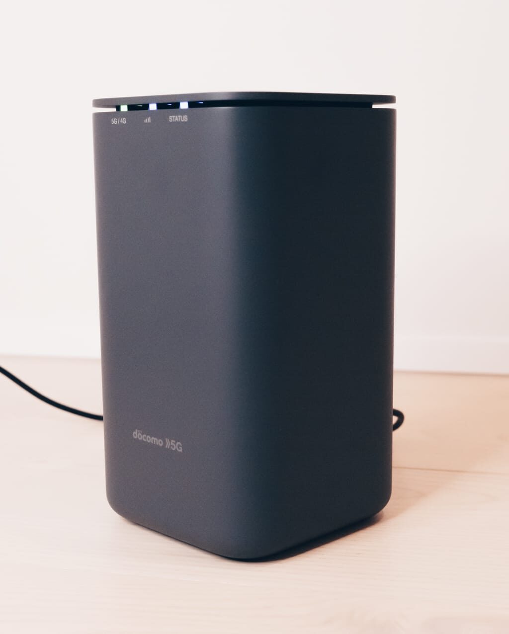 ドコモ home 5G レビュー／置くだけのホームルーター。実際の速度や速度制限、口コミをまとめています
