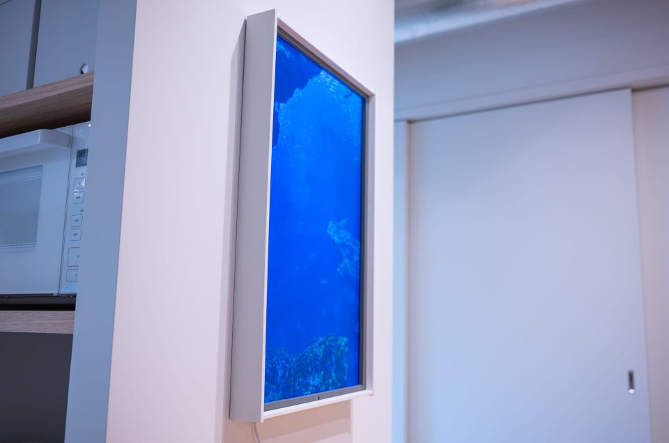 Atmoph Window 2 レビュー／世界中の風景を楽しめる窓型スマートディスプレイ