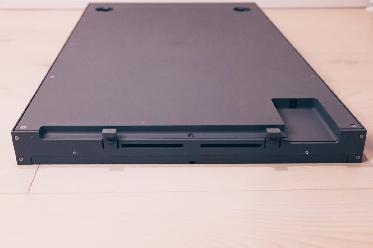 Atmoph WIndow 2の背面