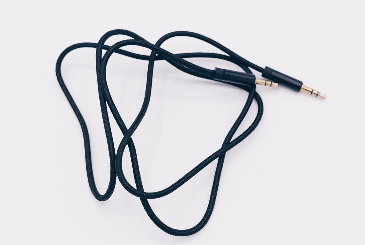 付属する1.2mのケーブル