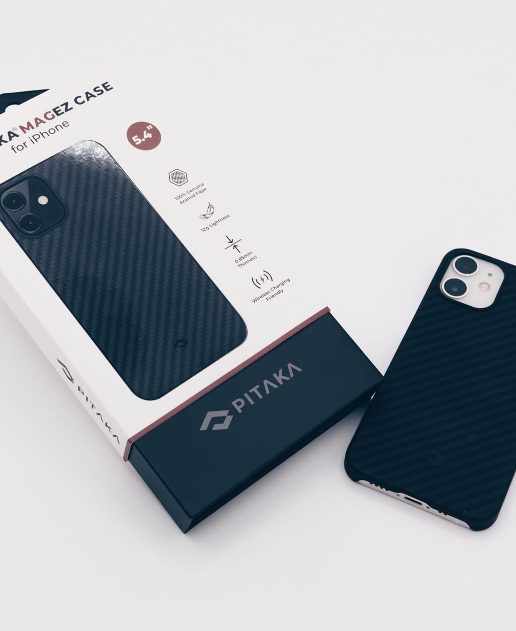 PITAKA MagEZ Case for iPhone レビュー／アラミド繊維を採用し、薄くて軽いのに丈夫なiPhoneケース