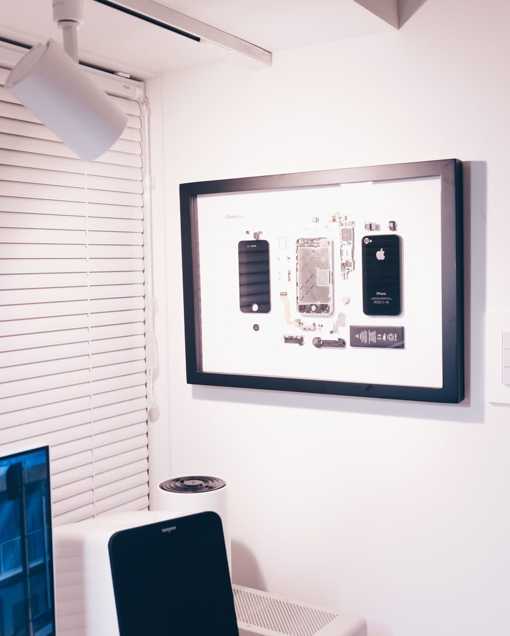 GRID Frame Studio GRID 4S レビュー／iPhoneやゲーム機を分解してアートに