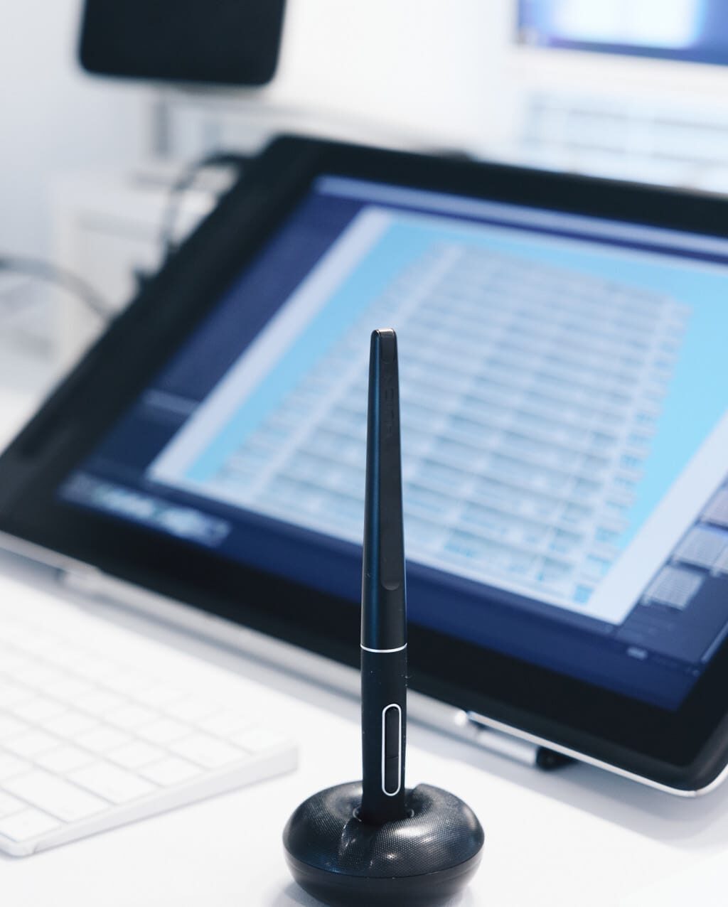 HUION Kamvas Pro 16(2.5K) レビュー／コスパ抜群の液タブのメリット・デメリットを解説