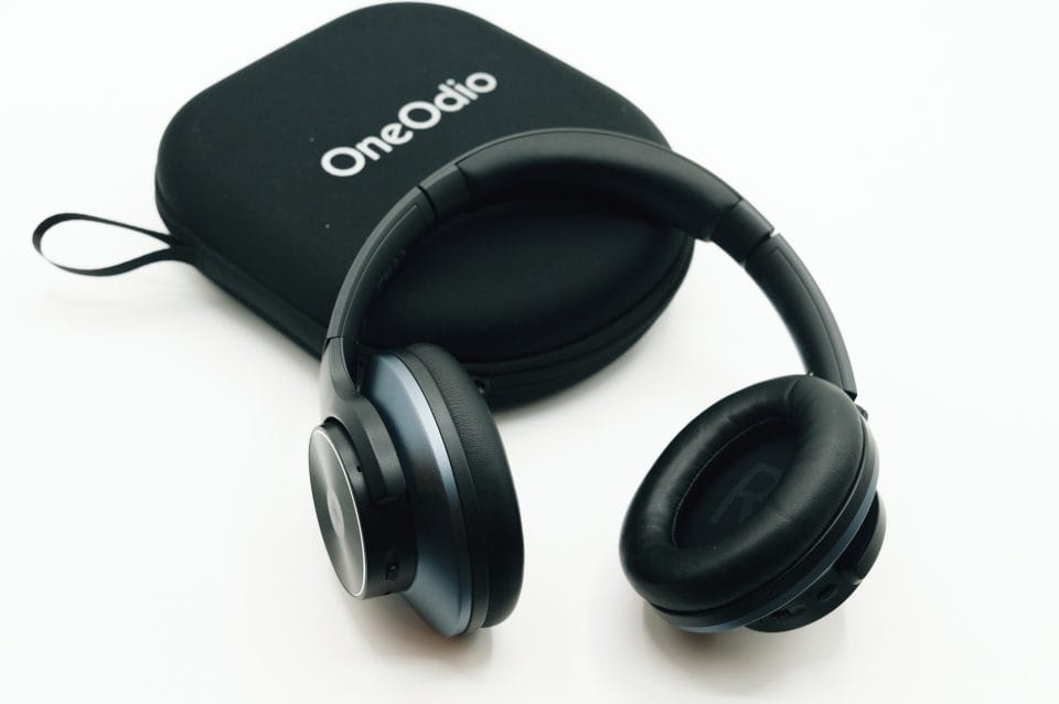 OneOdio A10 レビュー／質感や装着感が良く、ノイキャンも優秀なワイヤレスヘッドホン