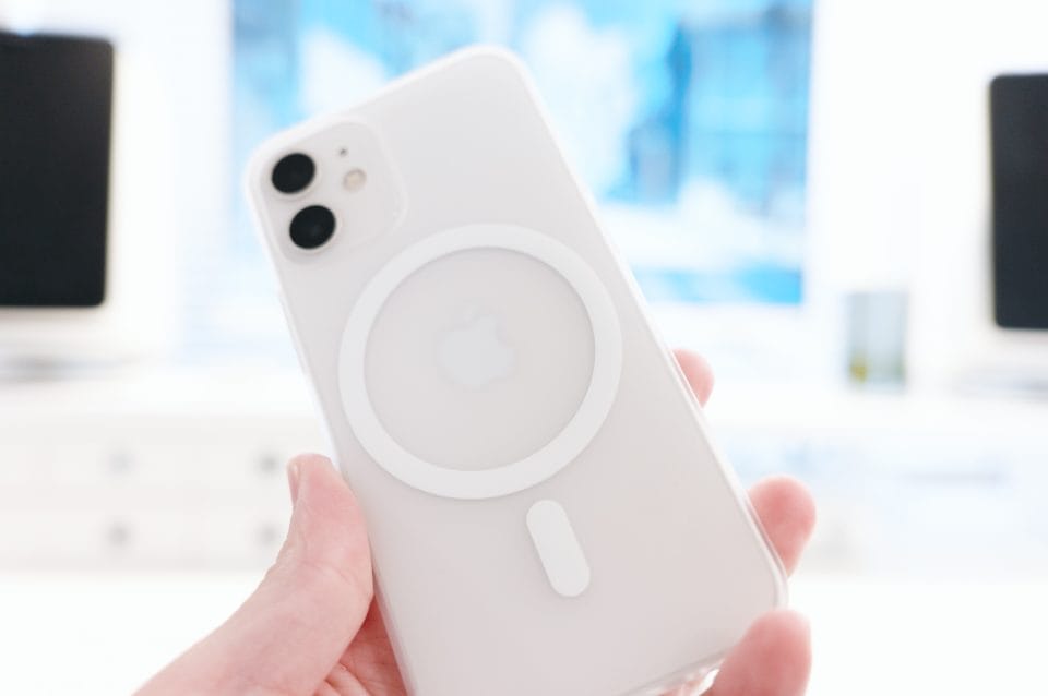 THE FROST AIR ULTRA (Magnetic) レビュー／MagSafeに対応し、薄いのに丈夫でオシャレなiPhoneケース