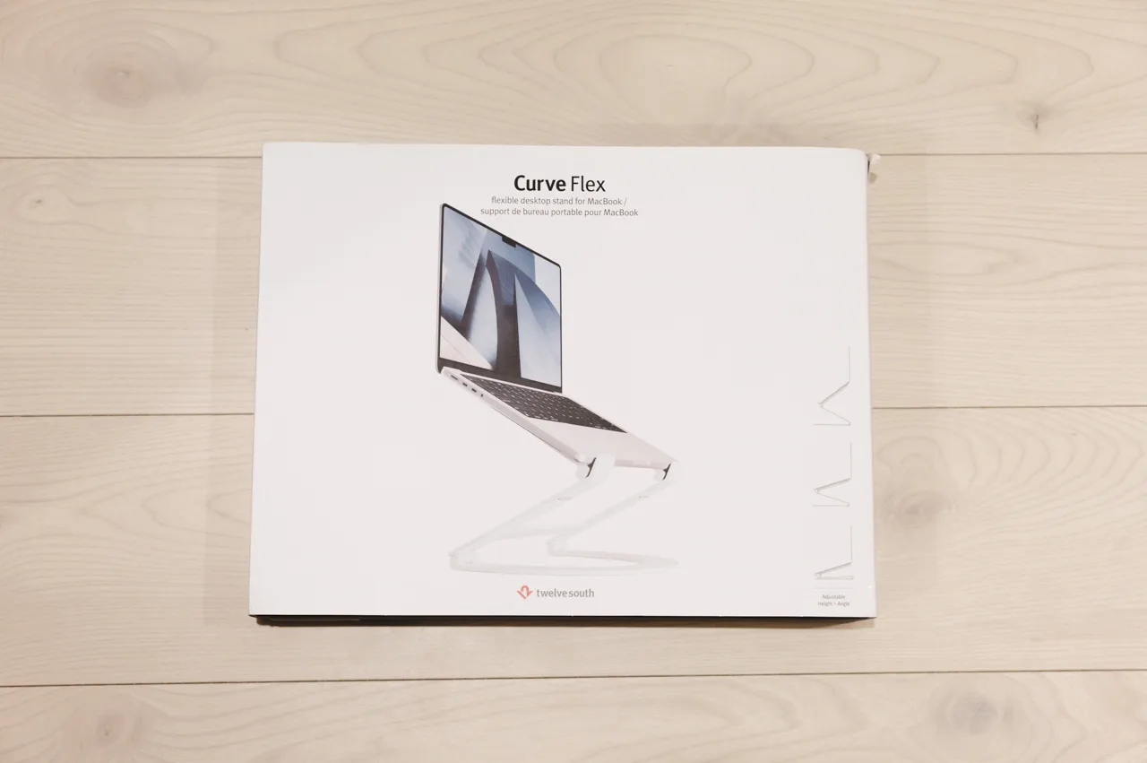 おしゃれな白いノートパソコンスタンド／Twelve South Curve Flex