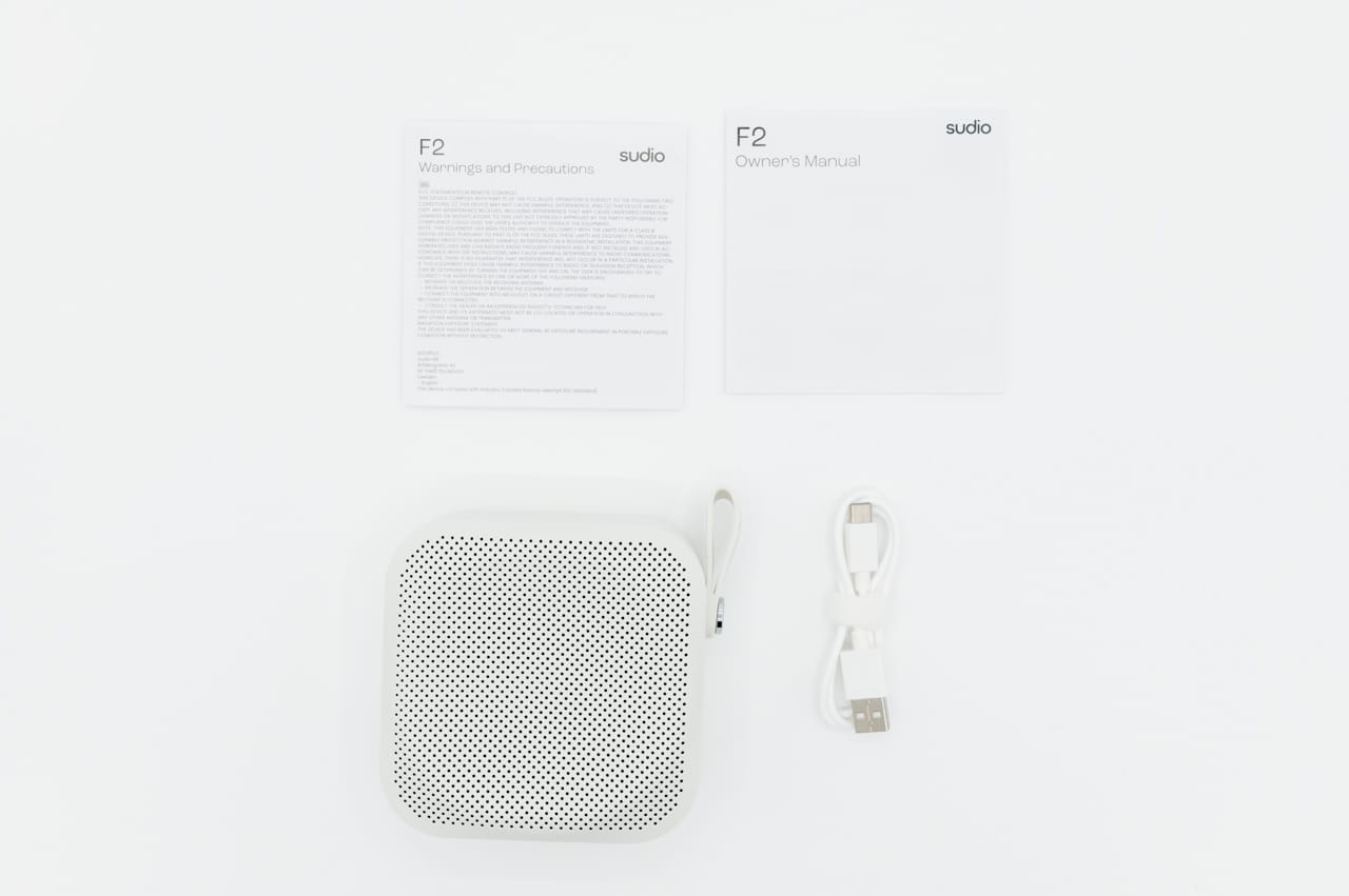 Sudio F2のパッケージ内容