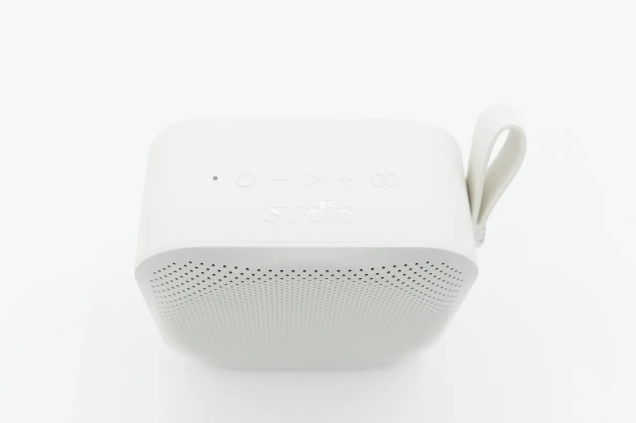 【新品未使用】 スーディオ　Sudio F2 ワイヤレス ポータブルスピーカー Sudio F2 ブラック | ポータブルスピーカー