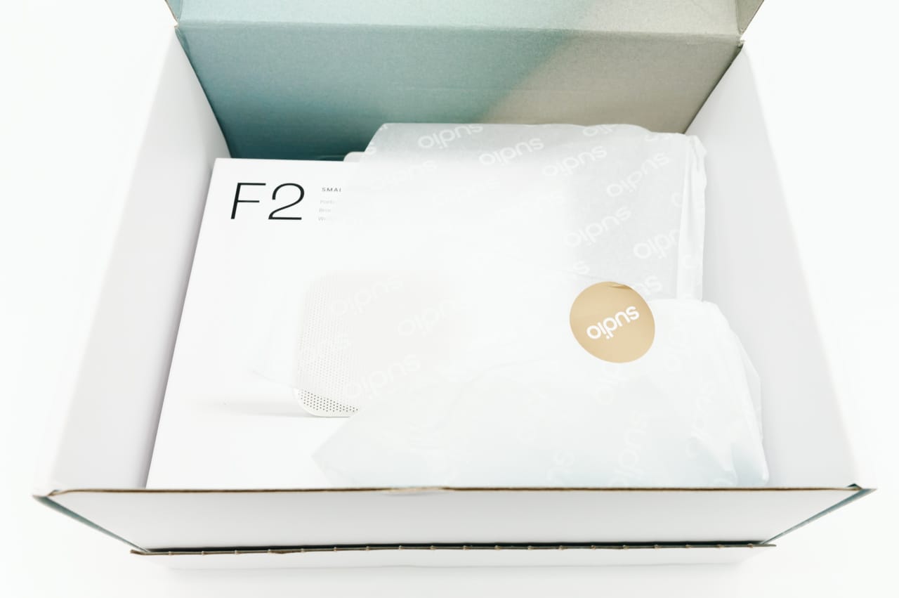 緩衝材もSudioオリジナルのものが使われている