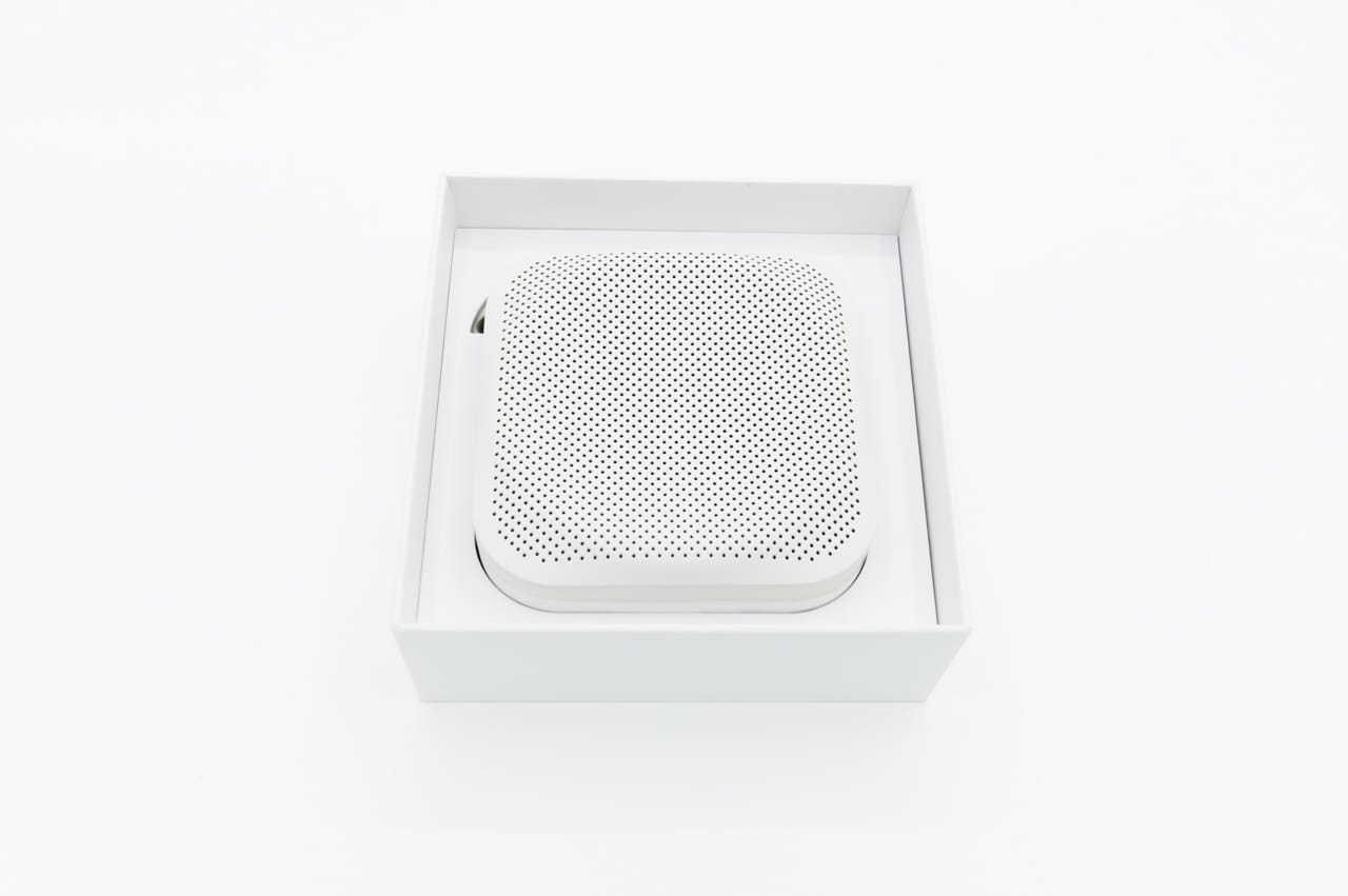 Sudio F2本体が収められている