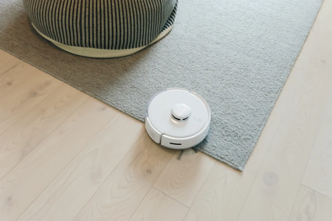 【新品未使用】SwitchBot K10+ 自動ゴミ収集 SwitchBot K10+ レビュー／世界最小のロボット掃除機。自動ゴミ収集や