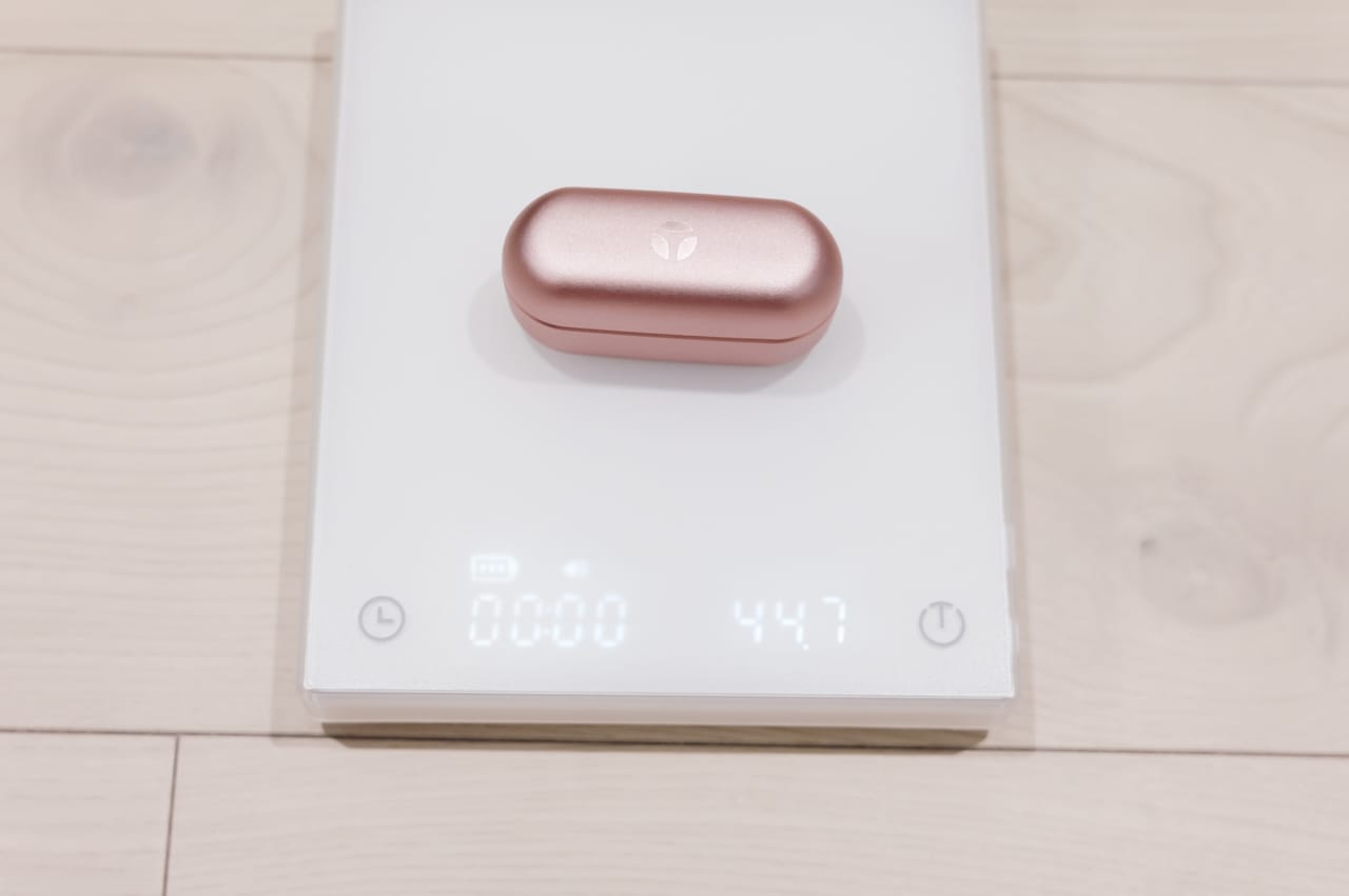 充電ケースを含めてもかなり軽量な部類