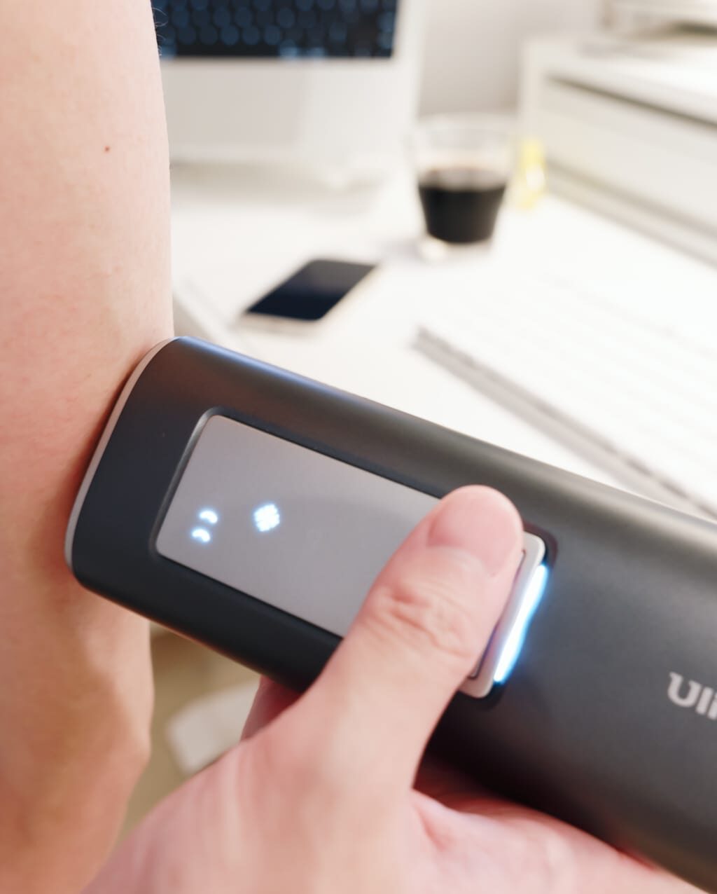 Ulike Air2 レビュー／メンズ向けの家庭用脱毛器。手強いヒゲにもしっかりと作用し、全身くまなく使える