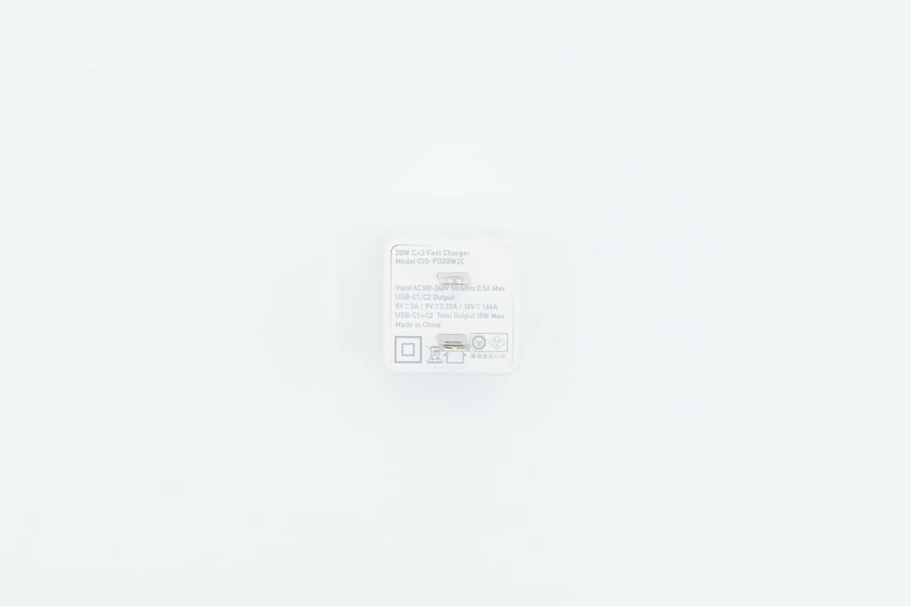 プラグが折り畳めないのが唯一の弱点