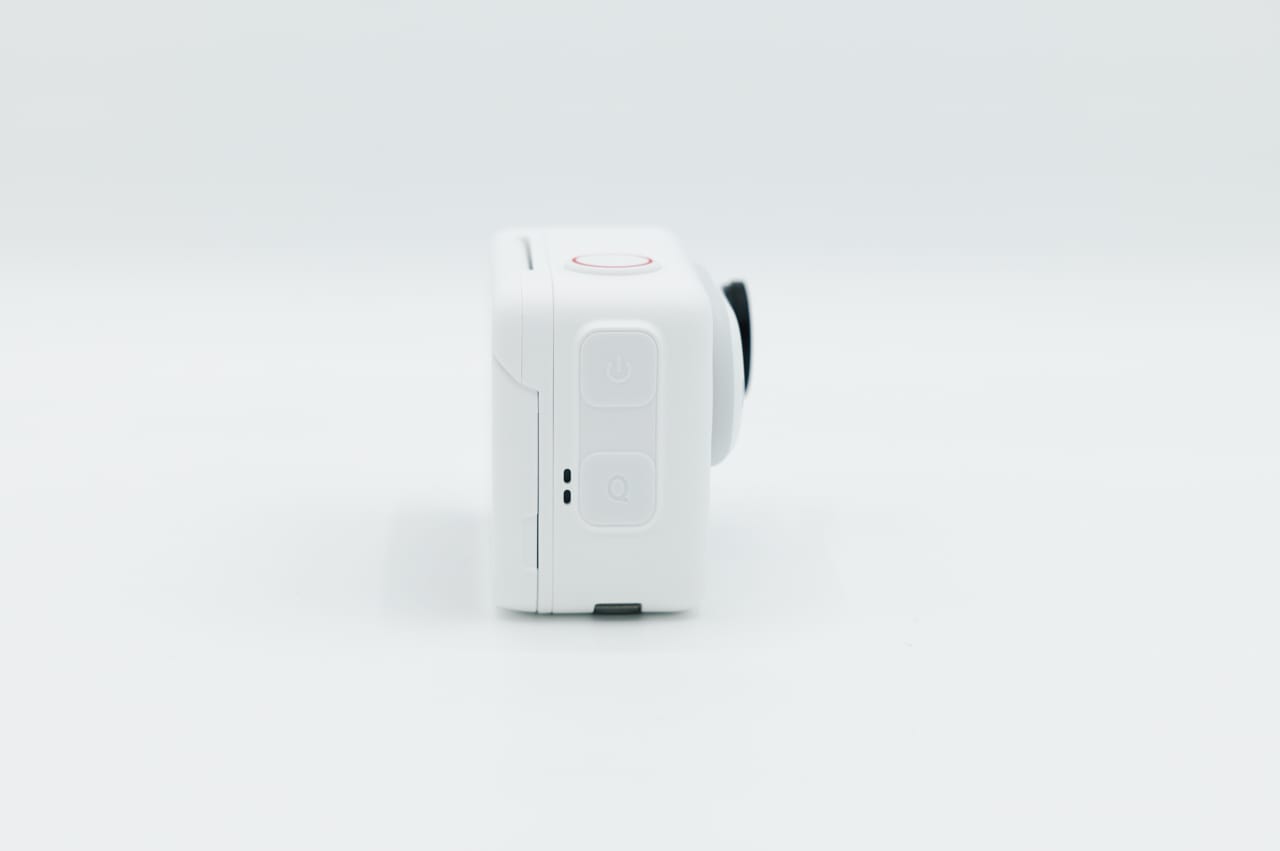 アクションポッドの側面反対側