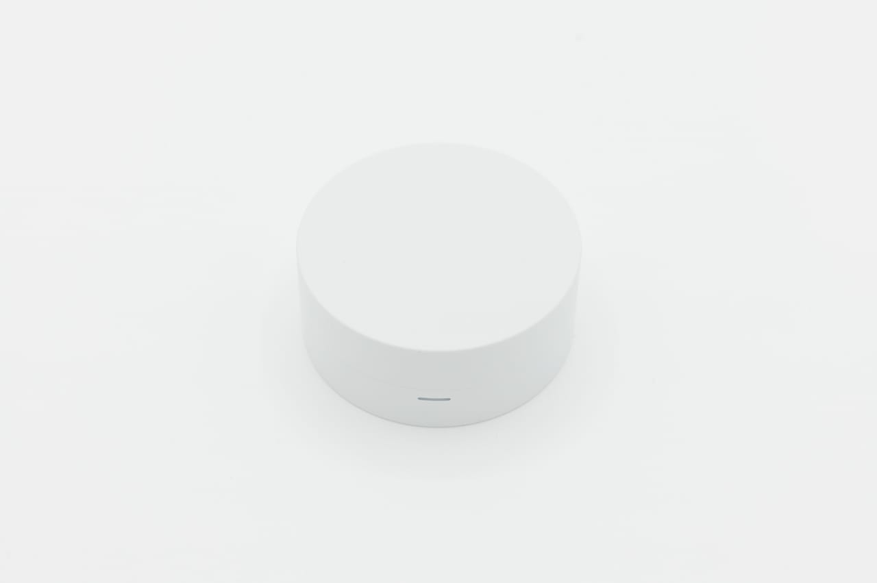 どことなく化粧品の様な充電ケースのデザイン