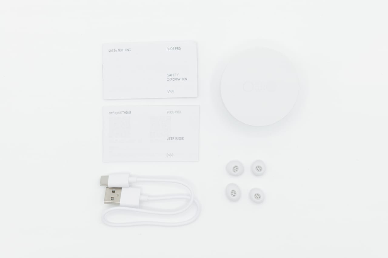 CMF by NOTHING BUDS PROのパッケージ内容