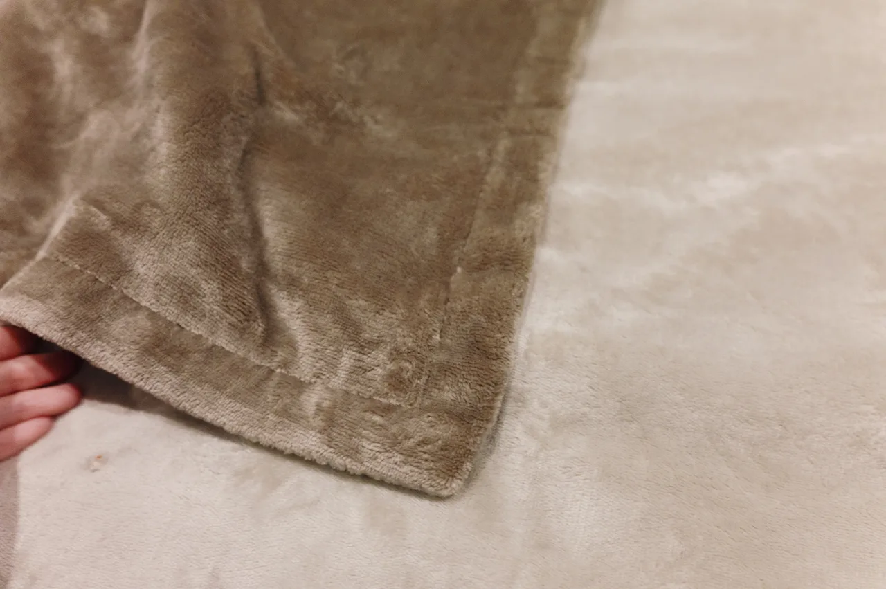 多様な使い方ができ、肌触りも抜群な電気毛布／Tinzzi 電気掛け