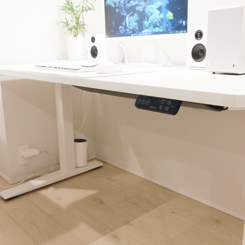 FlexiSpot E7H（フレキシスポット）レビュー／E7との違いは？耐荷重160kgの電動昇降デスク