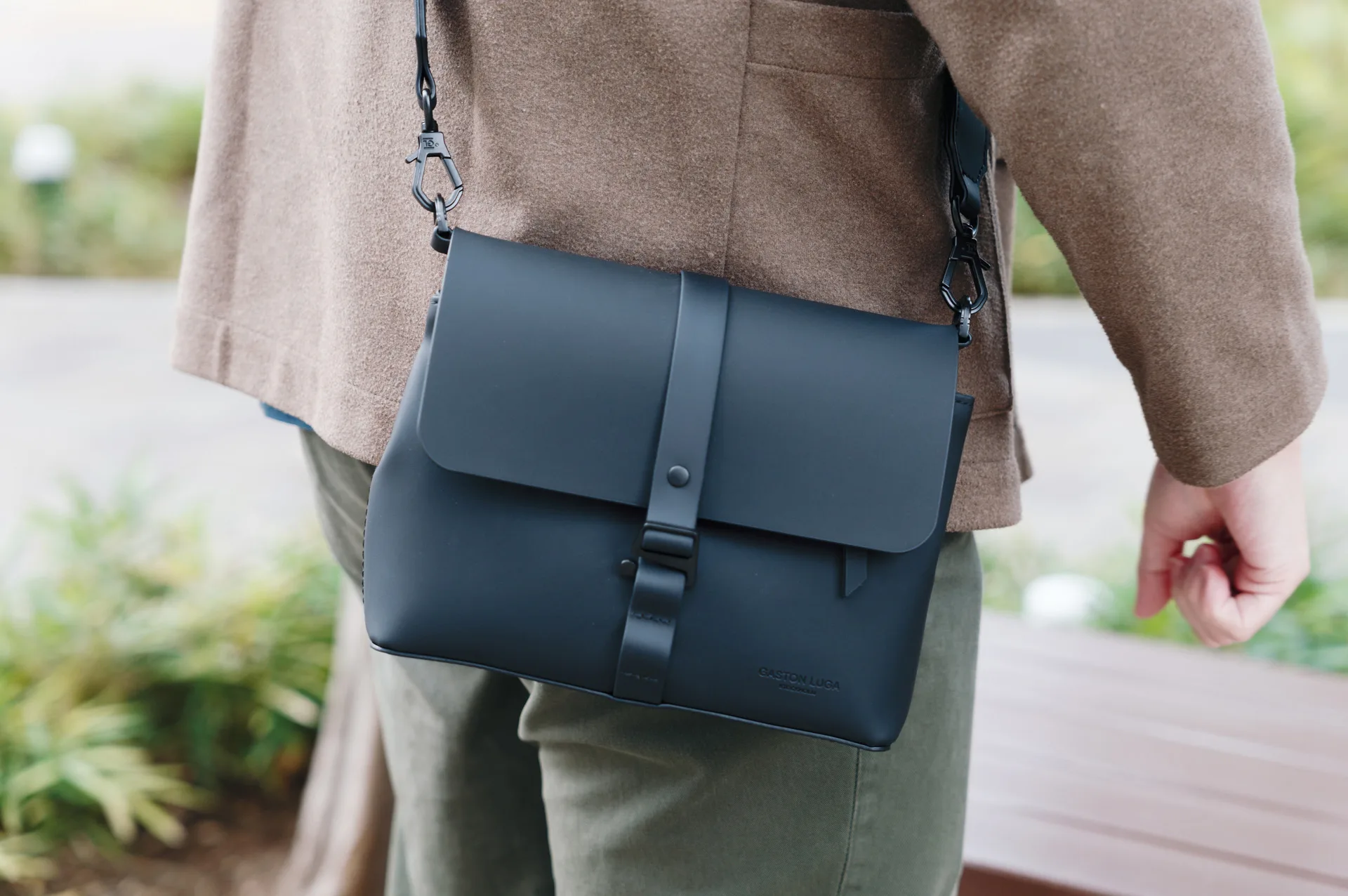 ウルトラマン　ボディデザイン　フラットバッグ　クラッチバッグ ウルトラマン ボディデザイン フラットバッグ クラッチバッグ