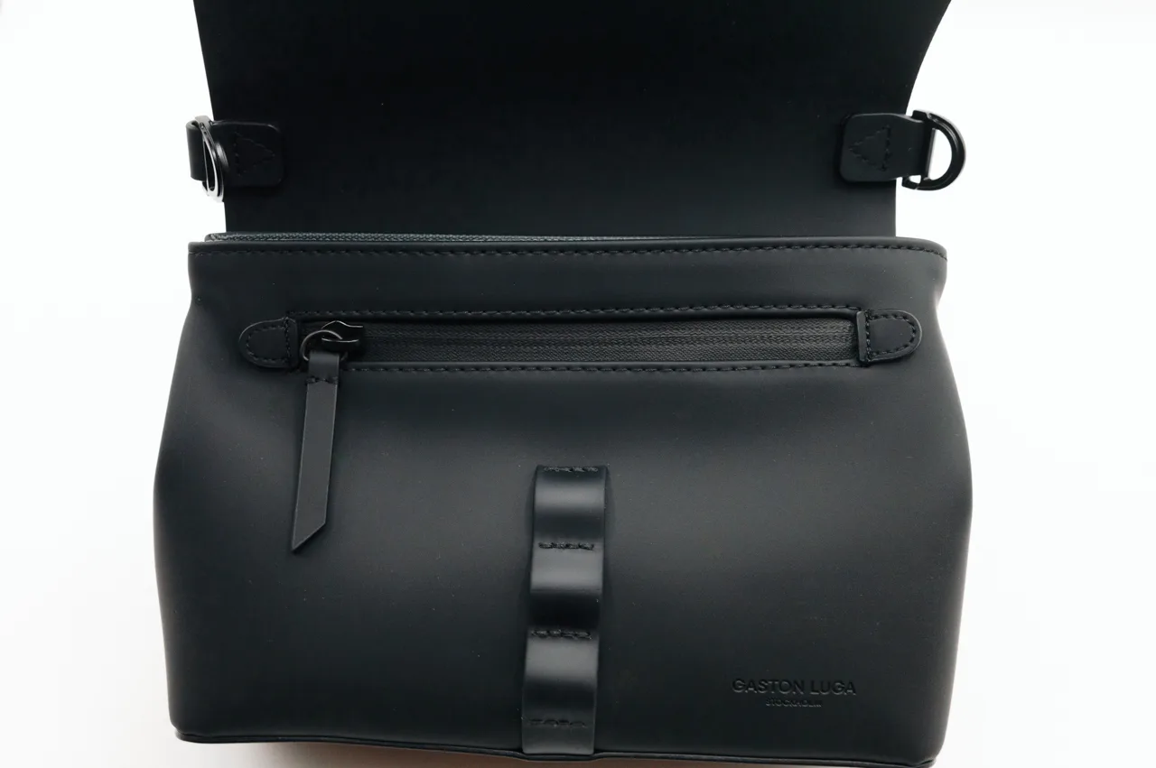 ガストンルーガ] 公式代理店 スプラッシュ 16