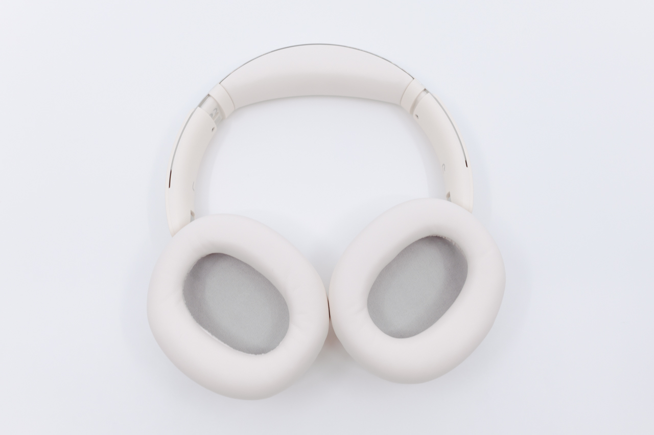 ヘッドホン内側