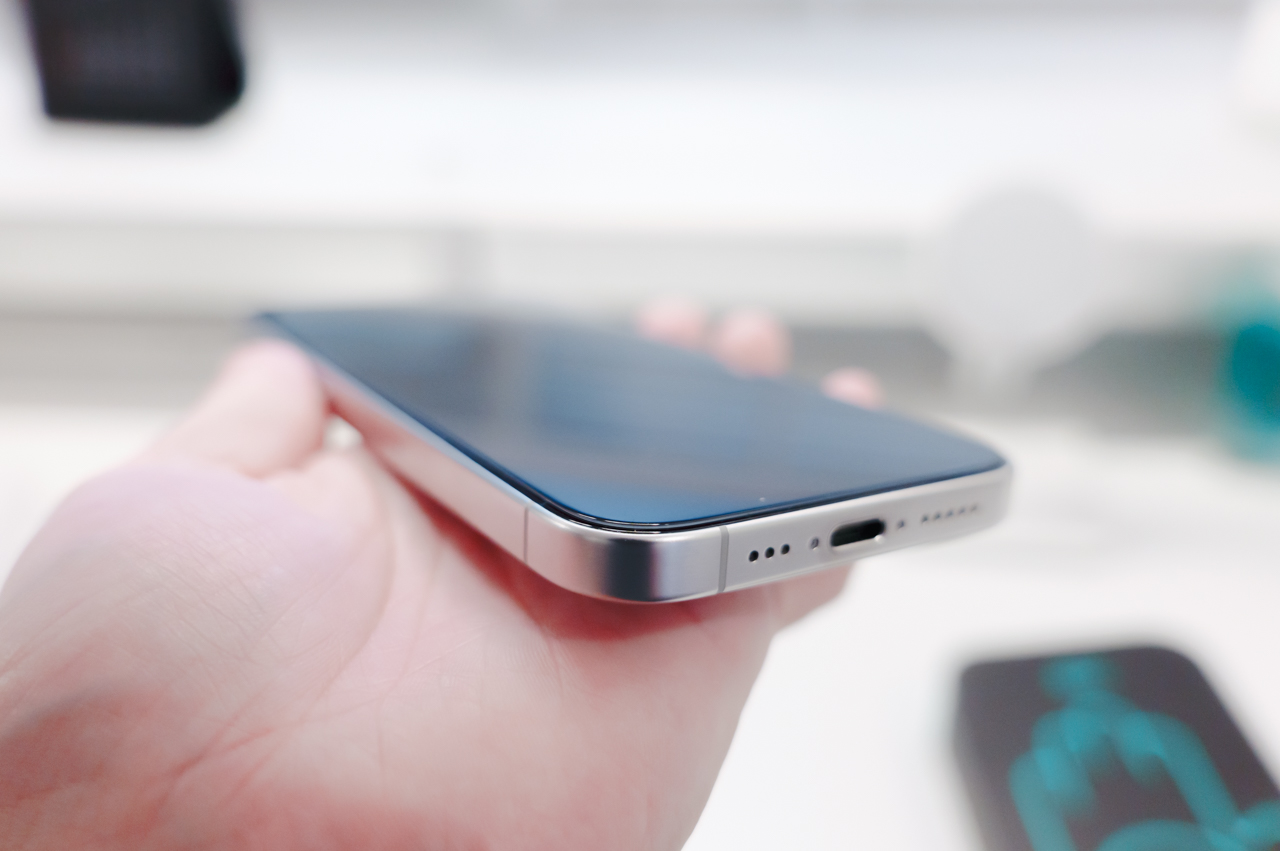 ESR Armorite Screen Protector