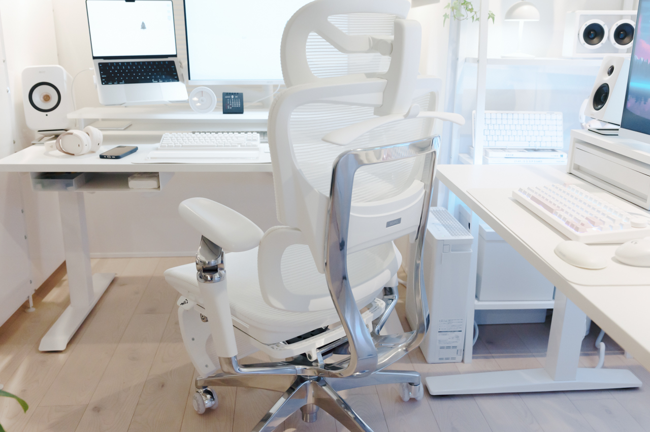 COFO Chair Premium 2 レビュー/進化したキャスターとアームレストが凄すぎる…!フローリングにも最適なオフィスチェア 2 COFO Chair Premium 2