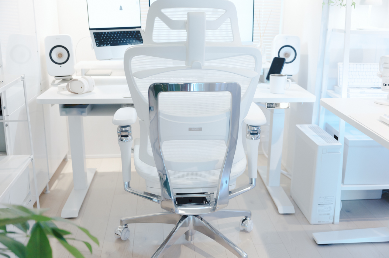 COFO Chair Premium 2 レビュー/進化したキャスターとアームレストが凄すぎる…!フローリングにも最適なオフィスチェア 43 スタイリッシュなデザイン