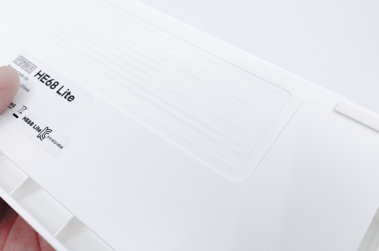 キーボード背面の刻印