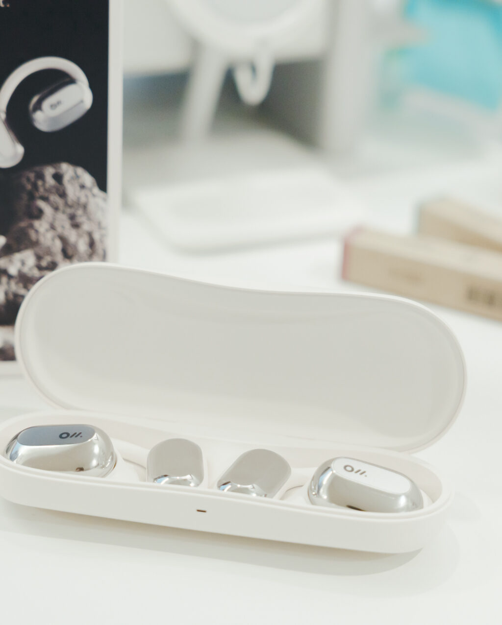 Oladance OWS2 レビュー／耳を塞がないワイヤレスイヤホン。音質も十分で軽いつけ心地。ながら作業に最適