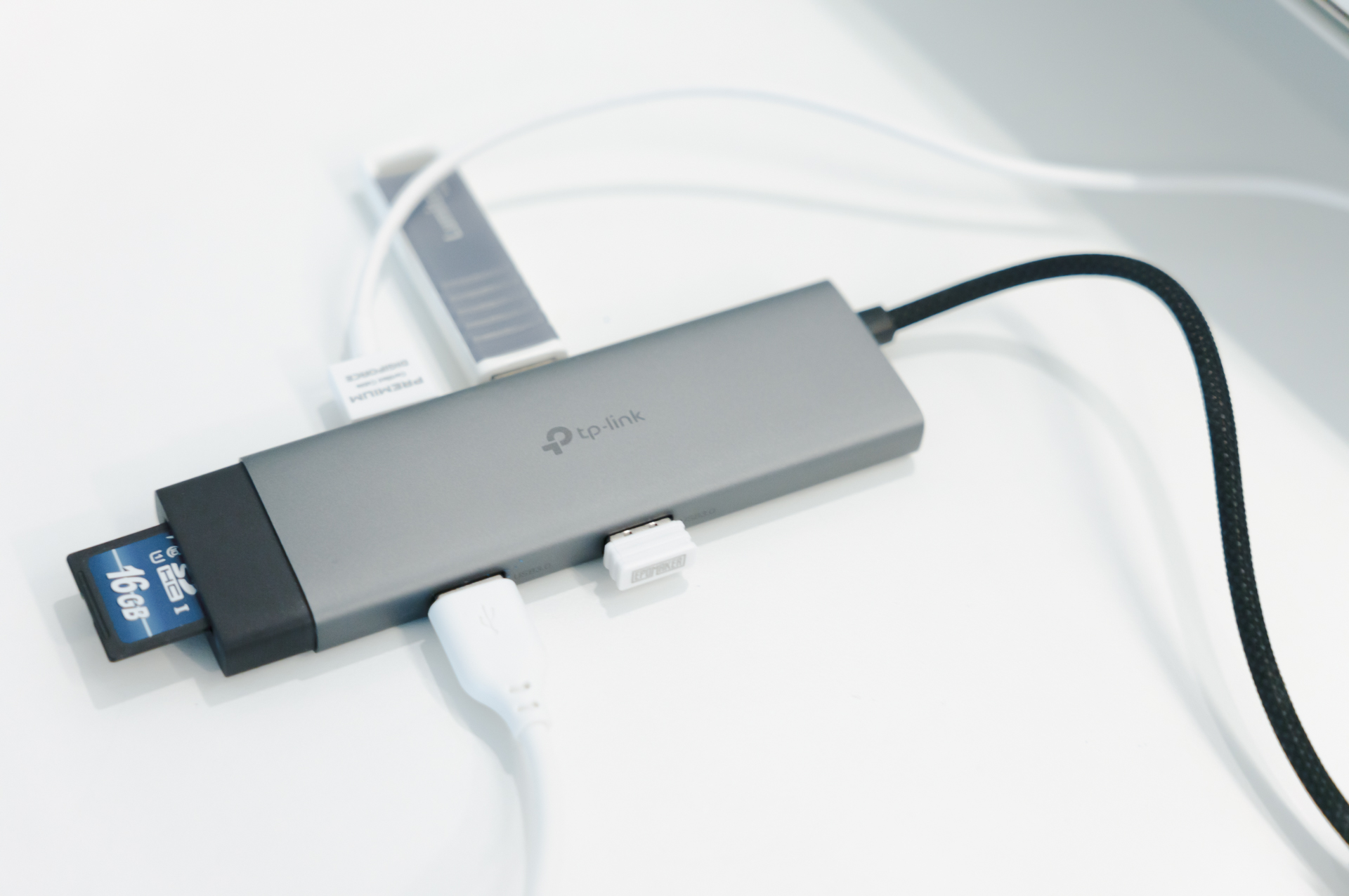 TP-Link 7 in 1ハブ UH7021C レビュー/1台で大幅にポートを増やせるUSBハブ。コンパクトでMacBookとの相性は抜群 1 TP-Link 7 in 1ハブ UH7021C レビュー/1台で大幅にポートを増やせるUSBハブ。コンパクトでMacBookとの相性は抜群