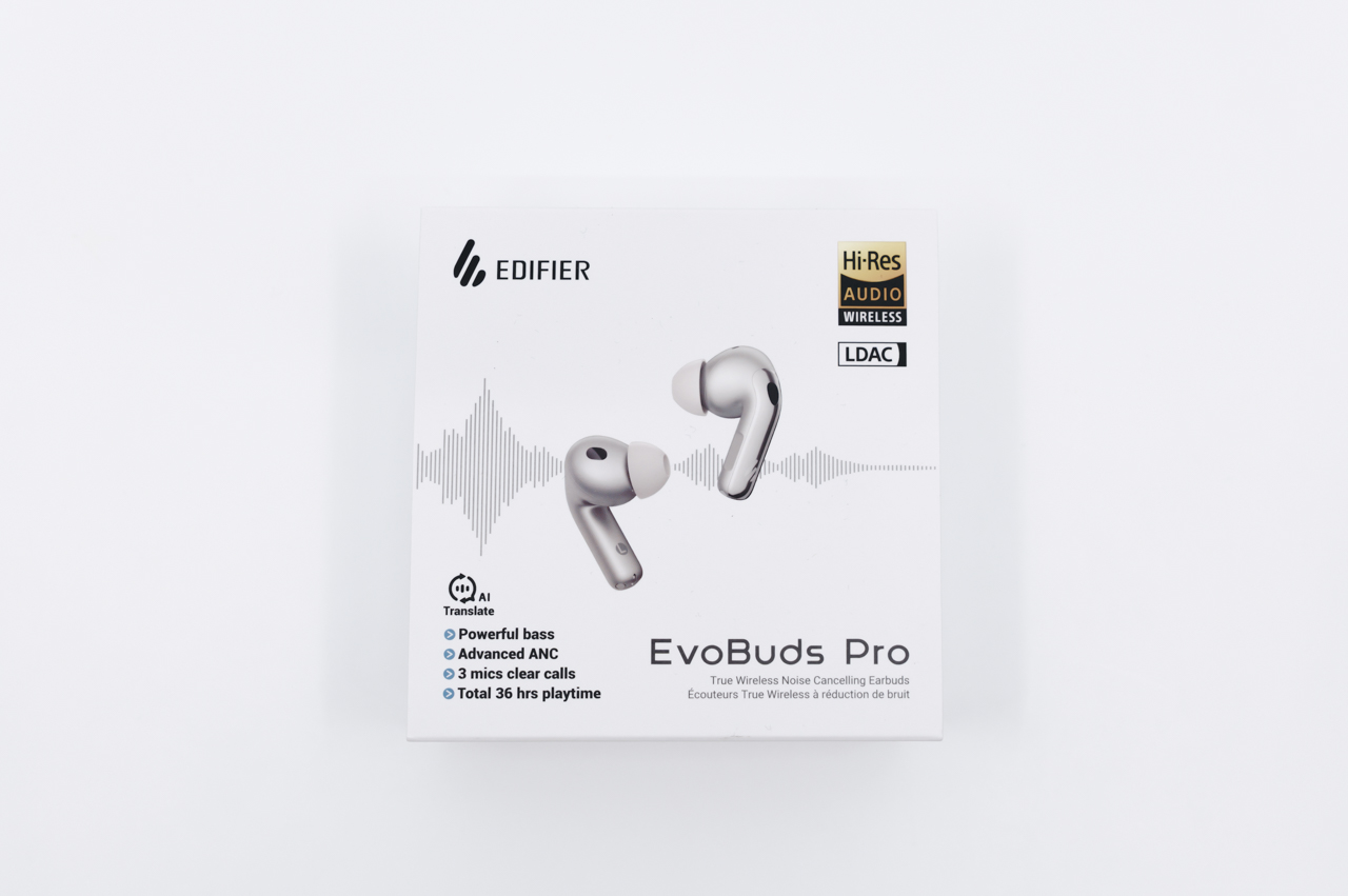 EDIFIER EvoBuds Pro レビュー/AI音声翻訳を搭載した完全ワイヤレスイヤホン。デザインも音質も高水準 6 パッケージ表面