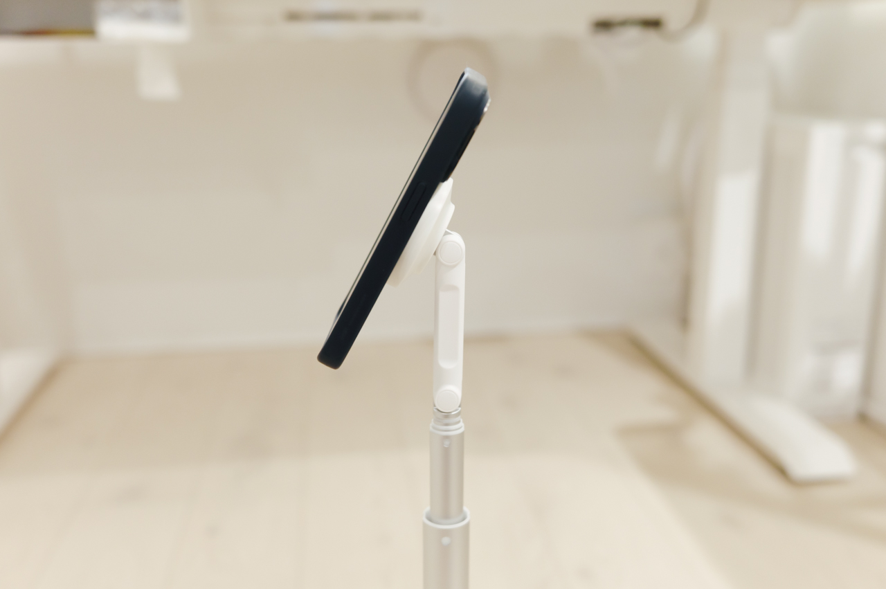 KraftGeek JustTap Magnetic Phone Tripod レビュー/MagSafe対応のスマホ向け三脚。スマホで写真・動画撮影するならぜひ導入したい 28 狙った通りの角度にできる