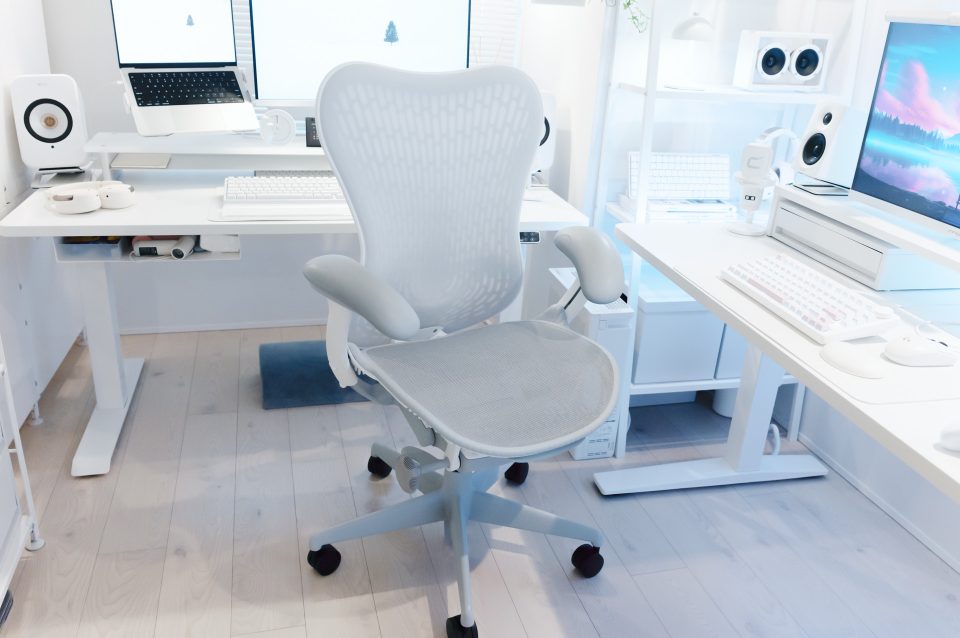 ハーマンミラーの12年保証を利用して、10年間使った「ミラ2チェア」を