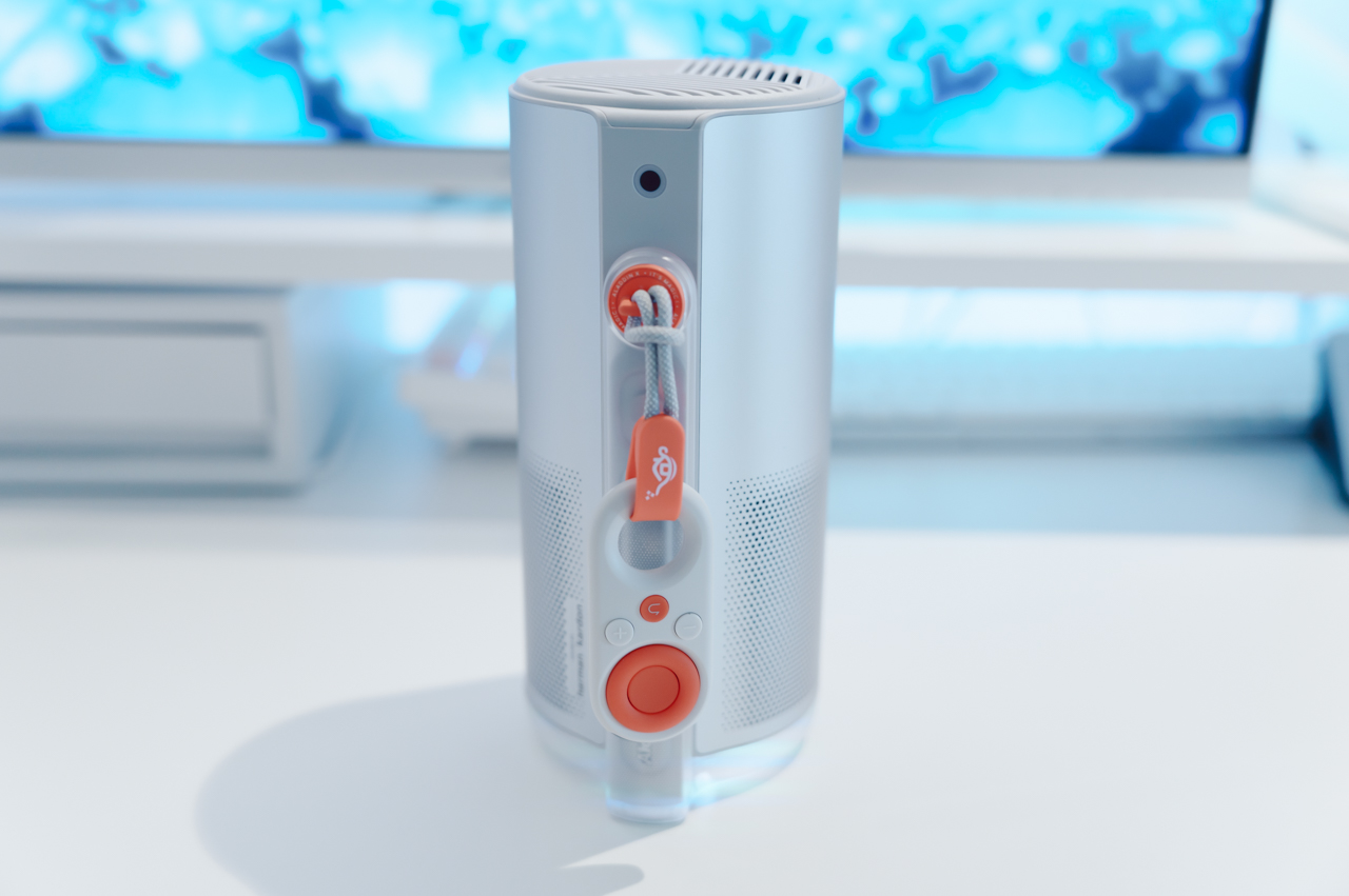 miniリモコンも予め付属