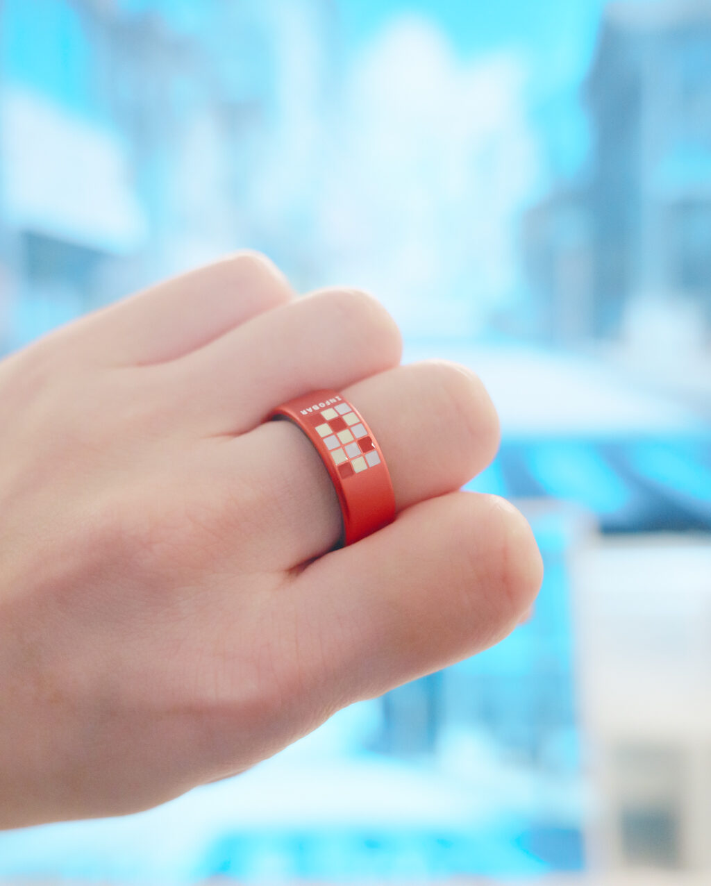 スマートリカバリーリング INFOBARコラボ レビュー／伝説のauデザインケータイが指先に蘇る