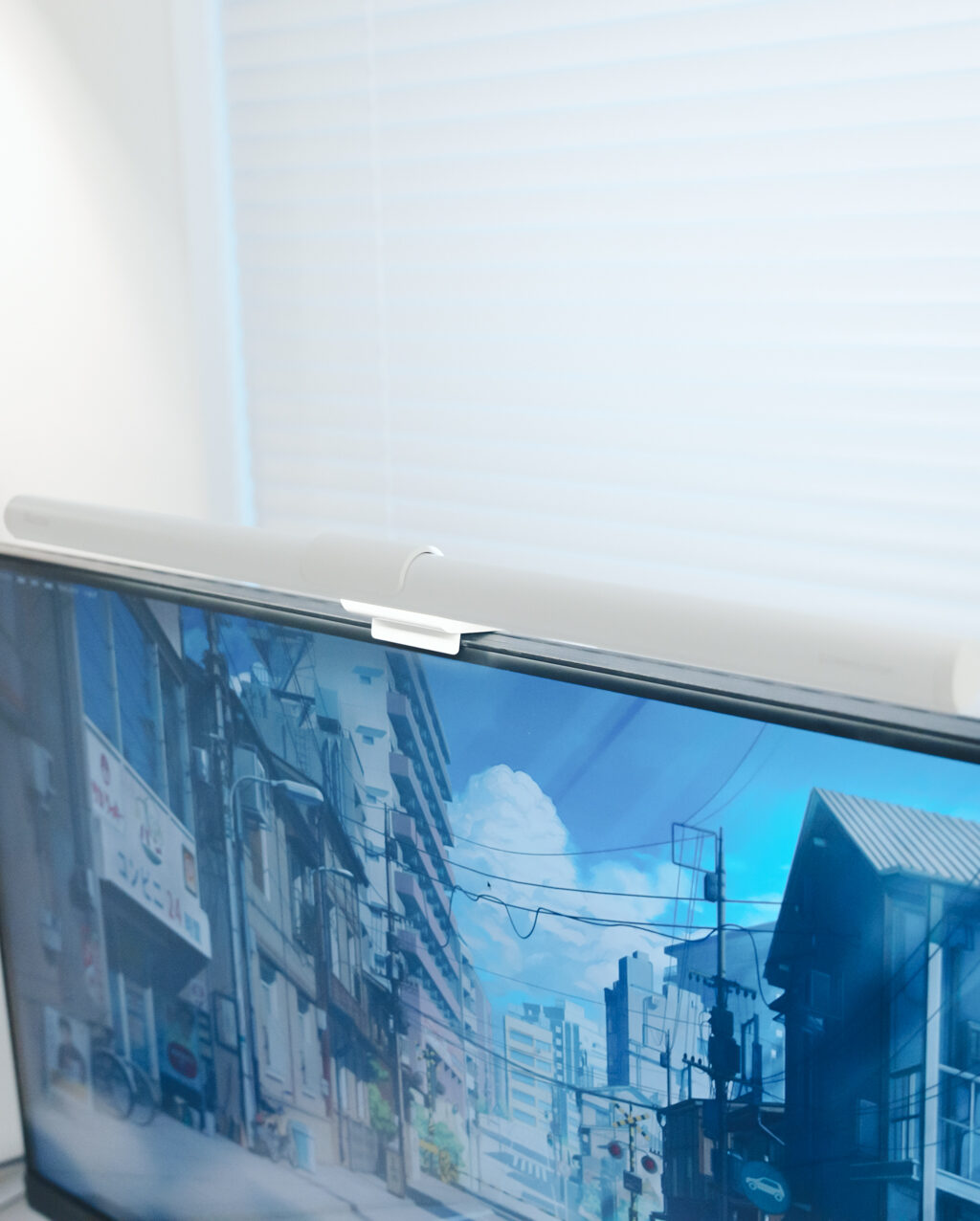 Quntis モニターライト Glow White レビュー／白いデザインが美しく、機能性も抜群なコスパ最強のモニターライト