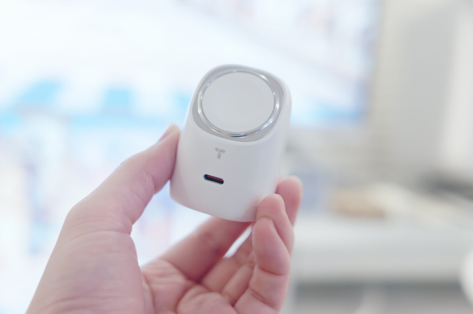 TORRAS Flasheye マルチ充電器 レビュー／全Apple Watchユーザー必見の完成度が高い2-in-1充電器