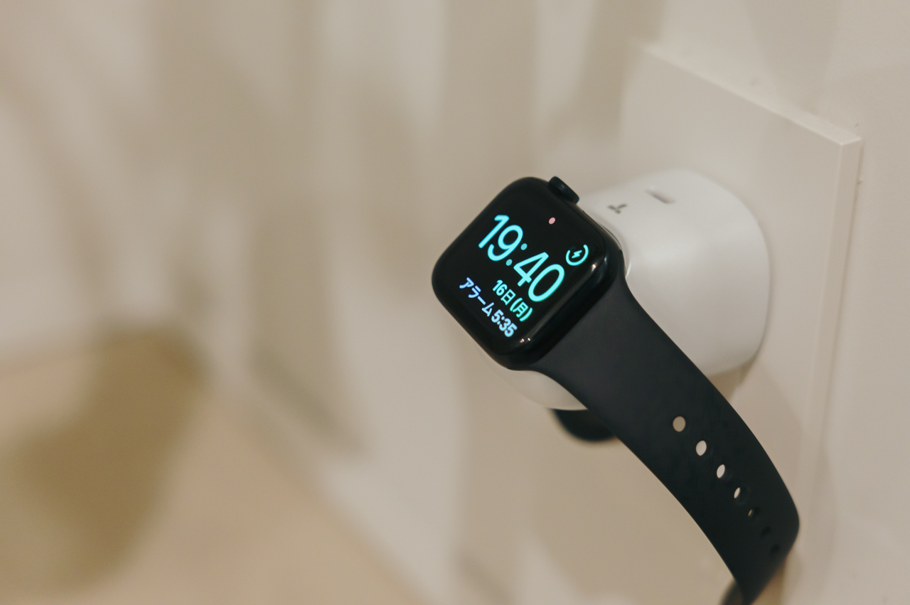 TORRAS Flasheye マルチ充電器